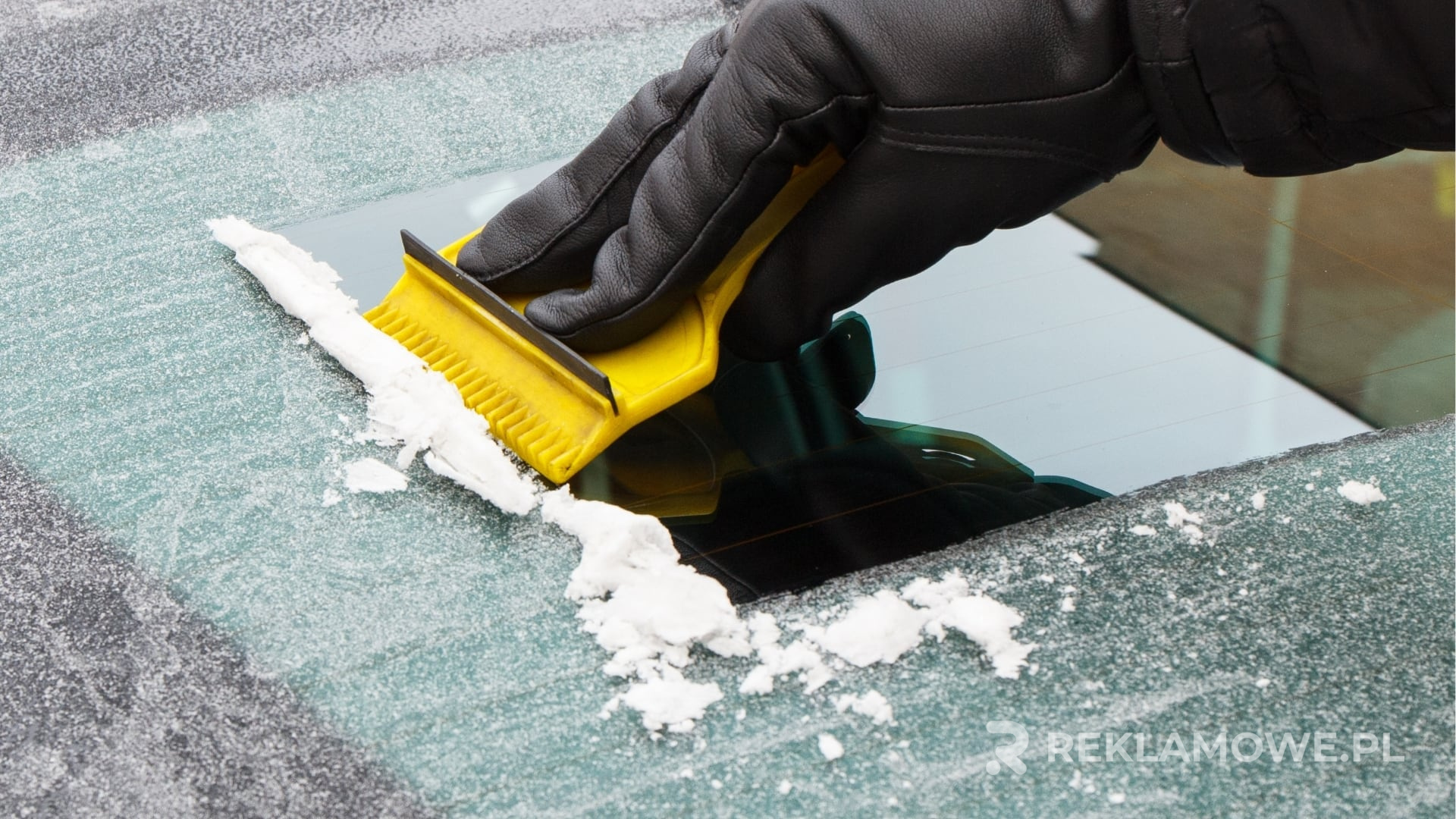 Personalizowana skrobaczka reklamowa jako prezent dla klientów